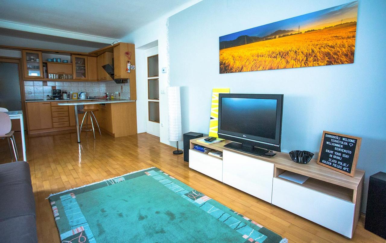 Goldenfields Apartment Kranj Extérieur photo
